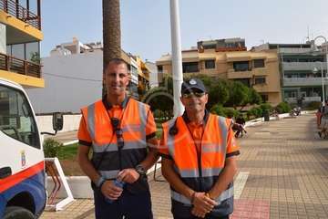 Alberto Rdríguez e Isabel Navarro triunfan en la XVII Travesía a Nado de Salinetas (Foto TA)